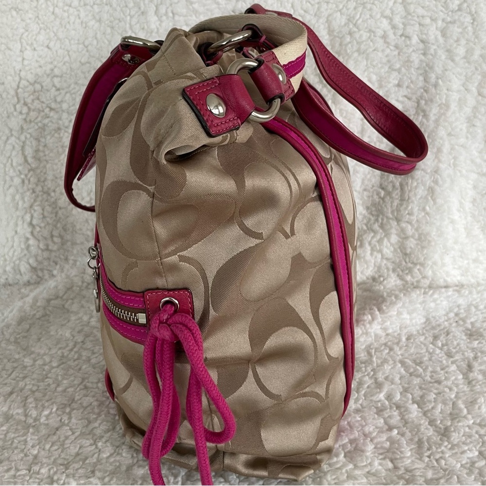 Coach Poppy Handbag - Picture 6 of 10